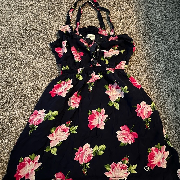 Swimsuit cover up - Picture 2 of 2